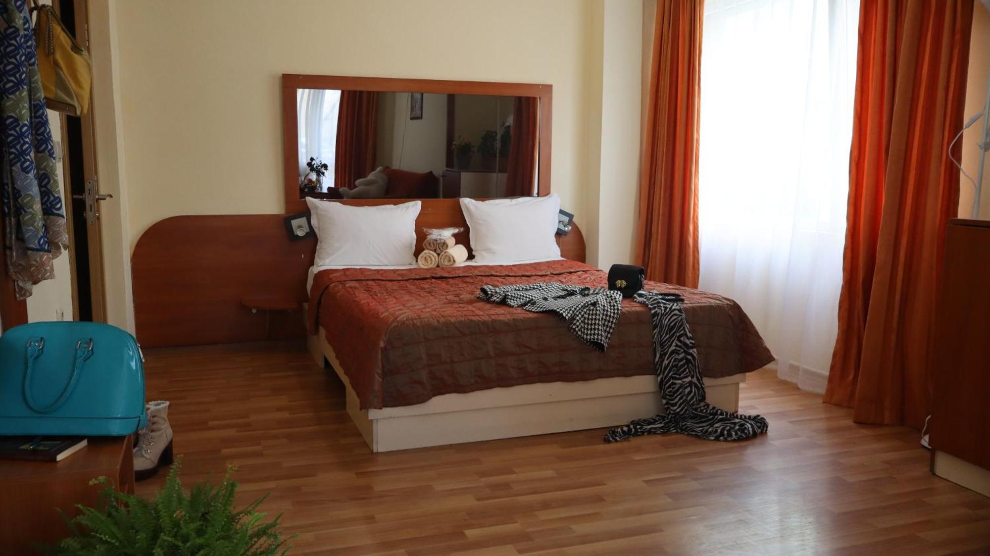 Hotel Palitra 瓦爾納 外观 照片